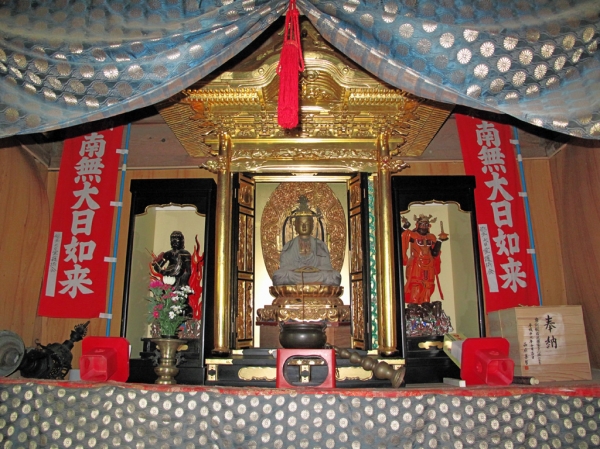 被災直後の大日如来